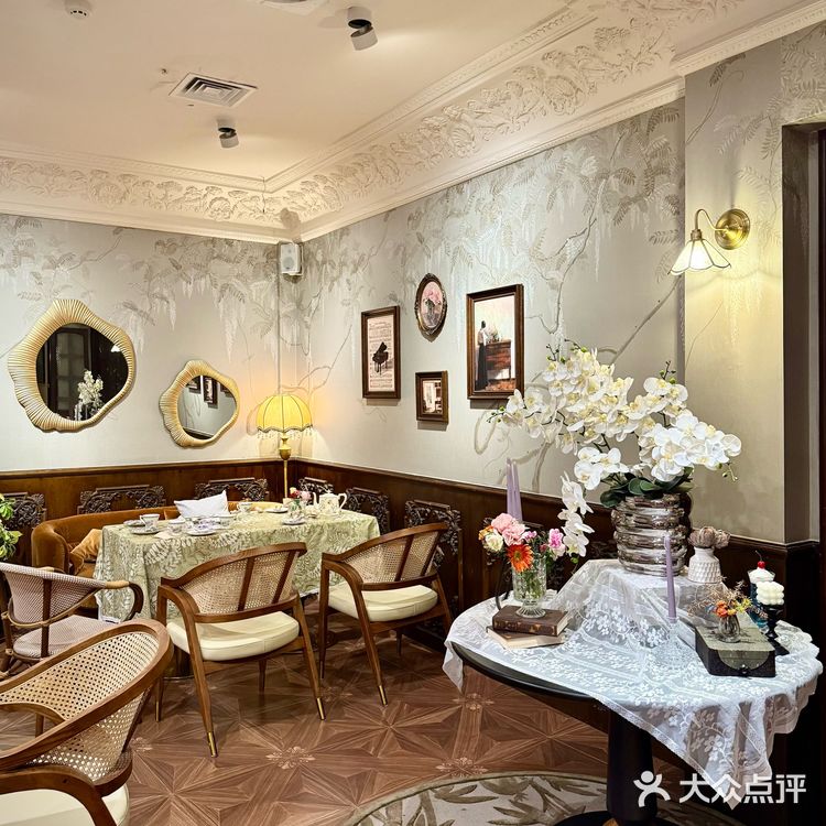 华侨城我家门口的！惊艳南法复古花园餐厅～