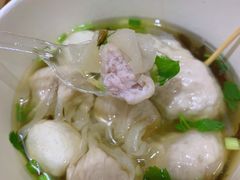 手工肉燕-家宴·灌蛋·沙茶面(曾厝垵店)