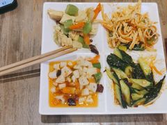 -叁宝烤肉• 西安烧烤 领跑品牌(中海城店)