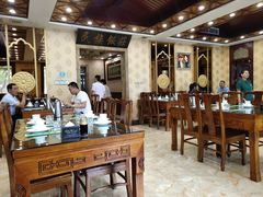 大堂-民族饭荘(新华大街店)