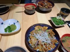 -本格丼·炭火烤肉饭(大悦路成都大悦城店)