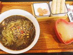 大王传统重庆酸辣粉-大王油茶(磁器口店)