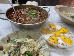 -余家庄肥肠鱼地方汤锅(银杏大道店)