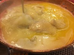 -鲜入围煮花胶鸡海鲜火锅