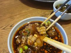 -金牌老碗时尚陕菜(王府井百货店)