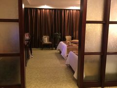 -清能·清江酒店(夷陵广场CBD中心店)