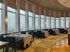 -厚街国际大酒店·360度旋转餐厅