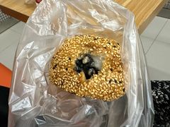 -白玉兰食品甜凤店(合生汇店)