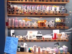 零售区-星巴克(广州南站A18检票口楼上)