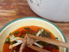 -拈签一笑黄牛肉辣卤串串