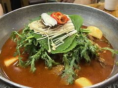 -喇喇排骨火锅·传统韩式脊骨汤(望京西园总店)