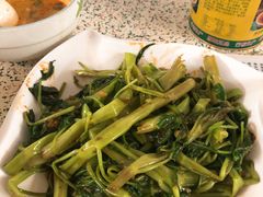 虾头油炒通菜-家利美食店