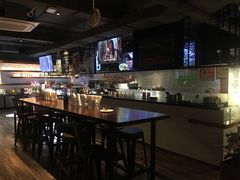 -JINNS锦时 steak&pizza(浸信会礼拜堂旧址店)