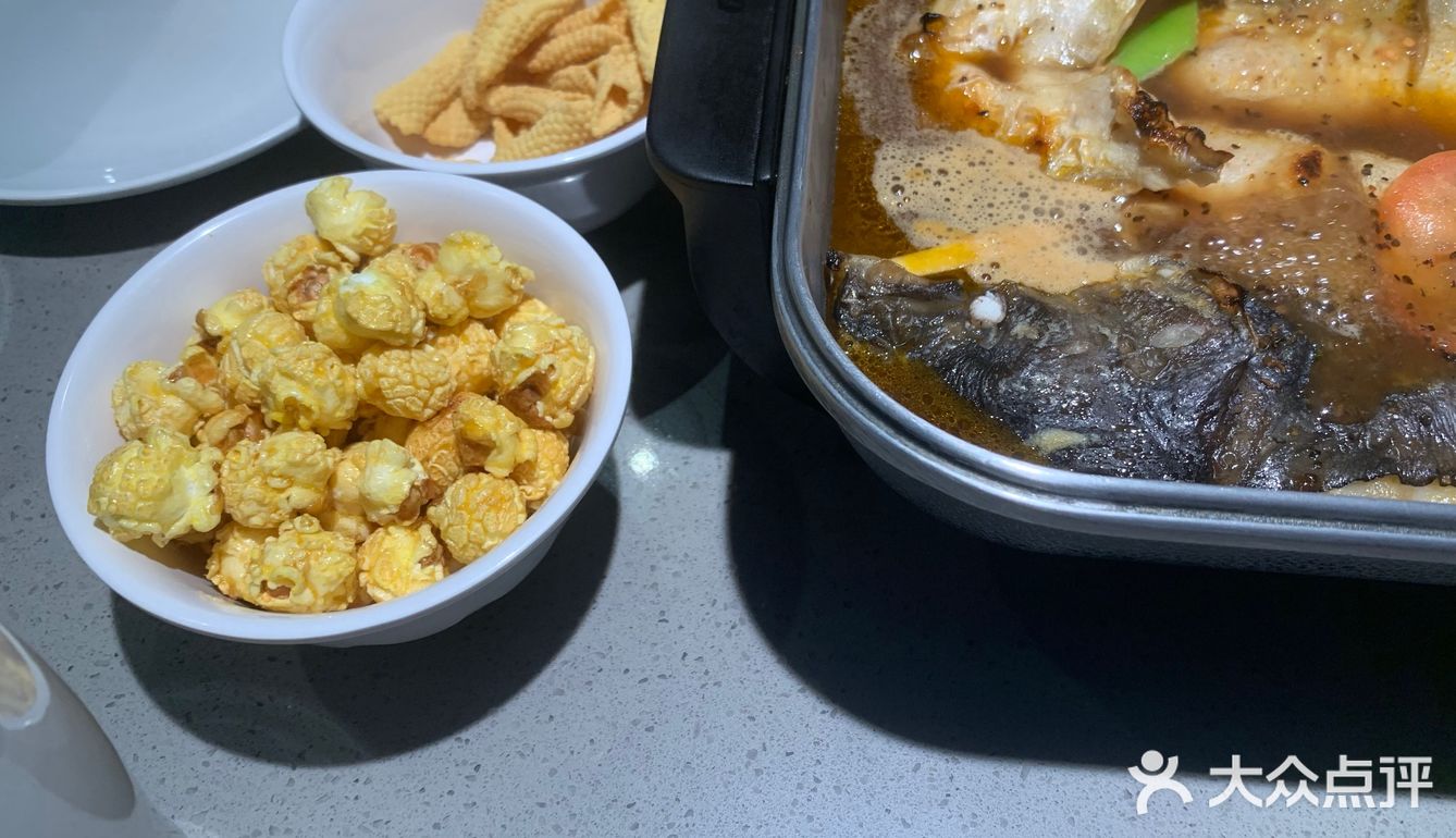 米饭是王者 鱼可能是配菜吧