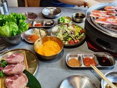 -围炉肉舍丹东海鲜烤肉·烤活鳗(步行街店)