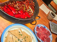 -周小明火锅(黑金冠社区店)