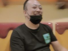 -蓝精灵乐园·世茂精灵之城主题乐园
