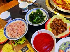 -沸炉重庆老火锅(军事博物馆店)