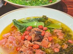 -八月美食小馆(银泰城总店)