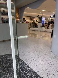 -苏豪路易士·嘉玛发廊