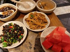 -舒家大院重庆老火锅(纪念塔店)