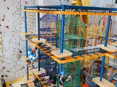 -山之巅攀岩馆(太古城店)