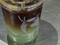 -瑞幸咖啡(田贝地铁站D出入口店)