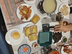 -金马门国际美食百汇(珞喻路店)