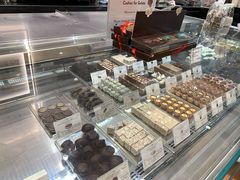 -VENCHI 闻绮(上海佛罗伦萨小镇店)