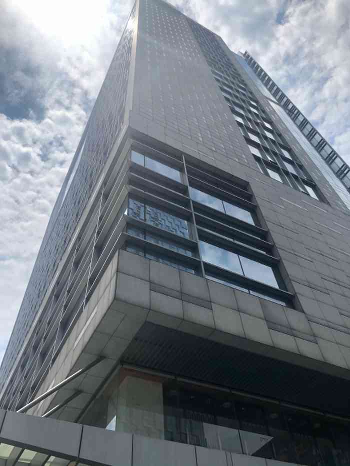 恒宇广场-"单位附近,偶尔中午过去吃饭,现在商家逐渐.