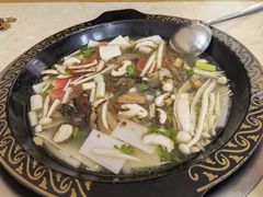 -尚品牛味汤锅火锅(康定总店)