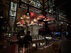 -FOUR PLAY BAR