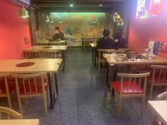 大堂-友情岁月·火锅鸡
