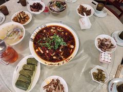 -老鼎万春卤菜(五代传承创始老店)