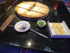 -鱼窝棚柴火铁锅炖(富山屯店)