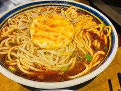招牌传统麻辣面-聚合鑫东北熏酱熟食麻辣面(长阳店)