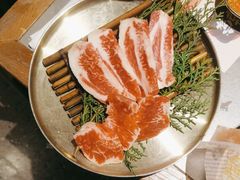 -草家酱蟹炭火烤肉店(珲春南路一店)
