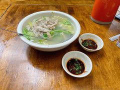 -茅屋大酒店