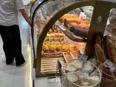 -Yearn Tours妍图(昆山万象汇店)