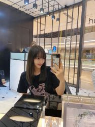 -HAIR CORNER