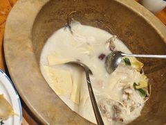 -滇香肴·云南菜蒸汽石锅鱼(云南北路店)