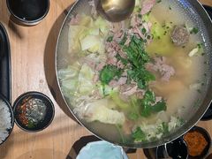 -川堂风·跷脚牛肉·乐山爆炒(宝山日月光店)