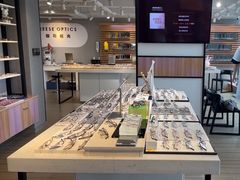 -瑞司视光眼镜·蔡司战略合作眼镜店(新街口店)