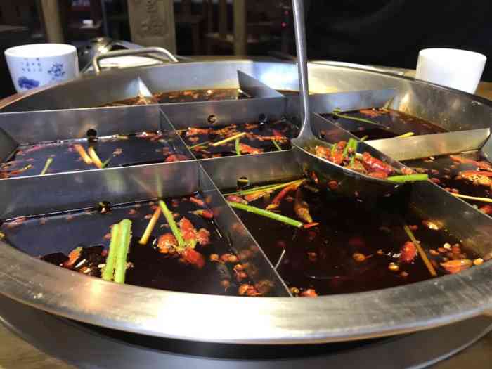 勒是雾都 · 重庆火锅(长楹天街店)-"服务态度很好,店员很好沟通,菜品