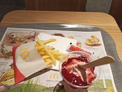 -麦当劳(百联西郊购物中心店)