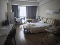 -爱陪伴一对一月子中心(融侨店)