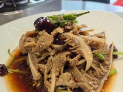 -泉畔人家·老济南经典鲁菜(大明湖店)
