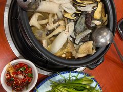 -菌之家·专业纯野生菌火锅·特色炒菌