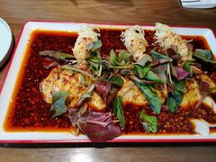 -有红鸡毛店·川菜(建设路店)