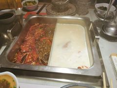 -尚尚仙·酸汤猪手·猪肚鸡火锅(华联万柳购物中心店)